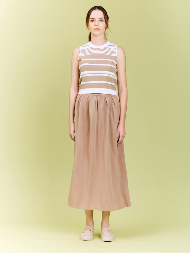 Pleated Long Skirt in Light Weight Knit