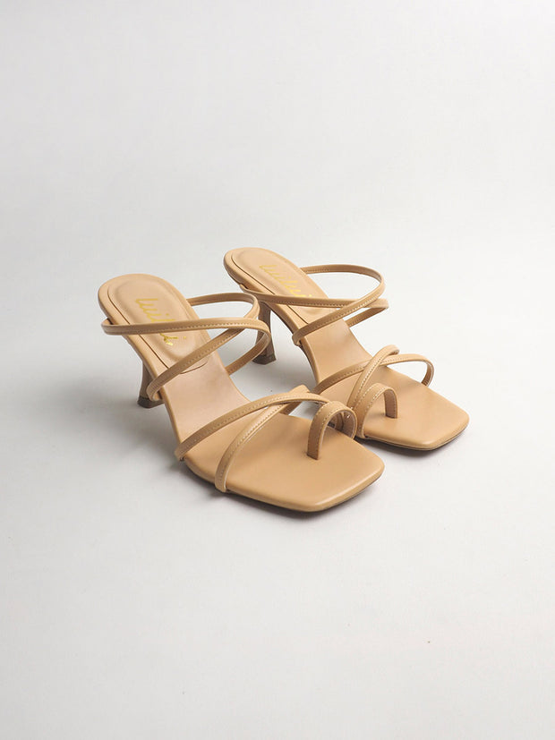 XANDRA toe-ring strappy sandals